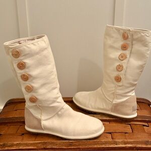 UGG Off-White Buttoned Women's Boots